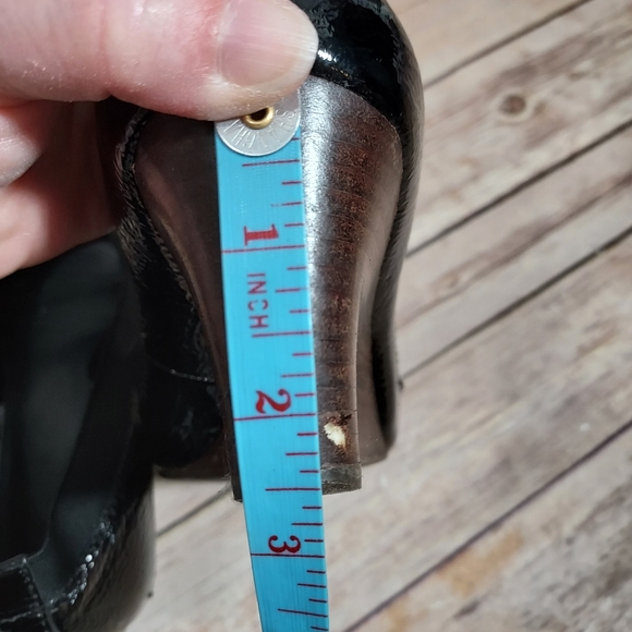 Tory Burch black patent logo Caroline wedge heels 7 - Picture 11 of 16